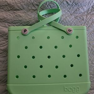 REGULAR  BRAND NEW MINT BOGG BAG